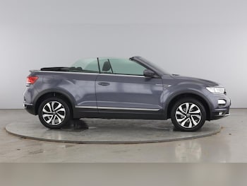 Used Volkswagen T-Roc 2021 for sale - 75627497: Photo