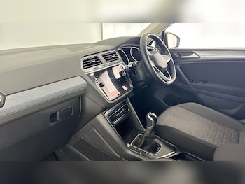 Used Volkswagen Tiguan 2022 for sale - 78976612: Photo