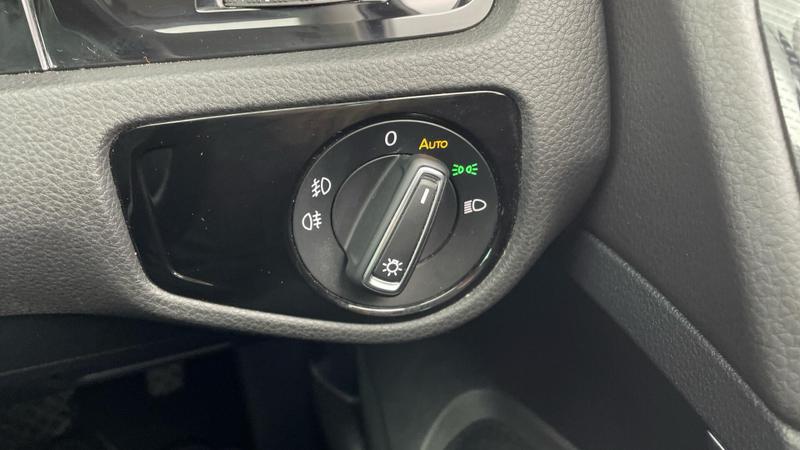 Used Volkswagen Golf 2020 for sale - 76382175: Photo 24