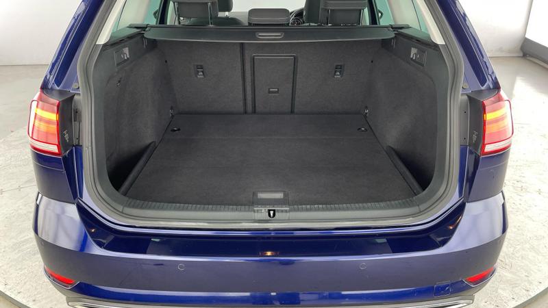 Used Volkswagen Golf 2020 for sale - 76382175: Photo 28