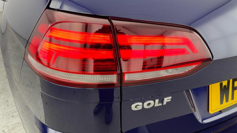 Used Volkswagen Golf 2020 for sale - 76382175: Photo 30