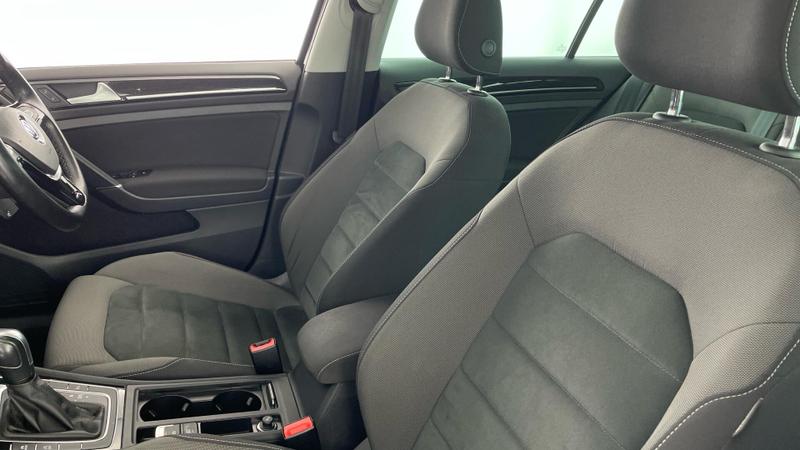 Used Volkswagen Golf 2020 for sale - 76382175: Photo 33