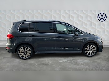 Used Volkswagen Touran 2025 for sale - 77506171: Photo