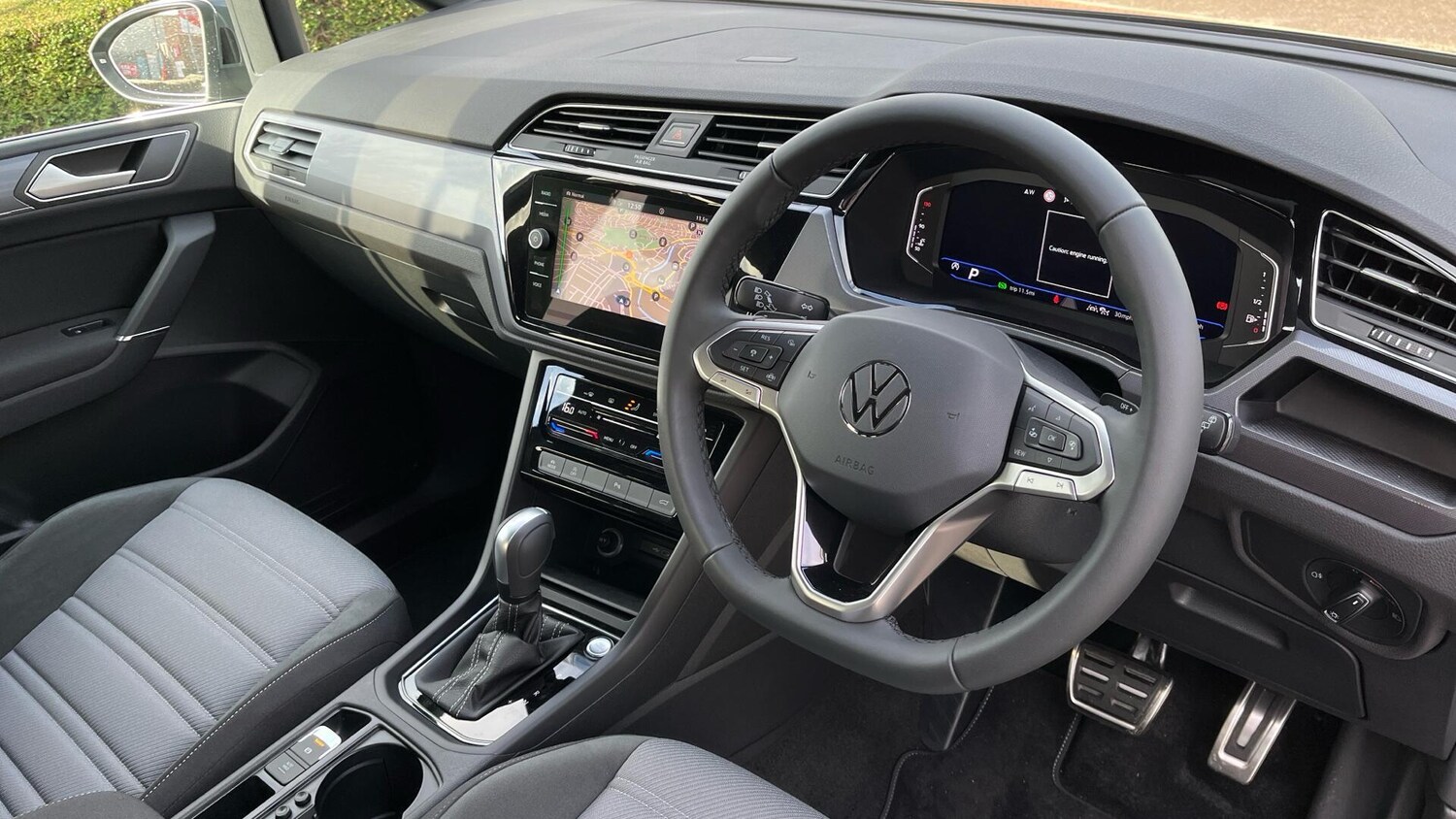 Used Volkswagen Touran 2025 for sale - 77506171: Photo 6