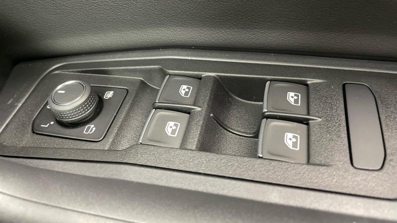 Used Volkswagen T-Roc 2025 for sale - 77036748: Photo 19