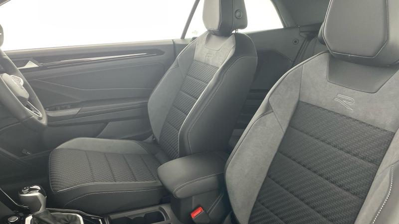 Used Volkswagen T-Roc 2025 for sale - 77036748: Photo 30