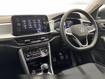 Used Volkswagen T-Roc 2025 for sale - 79477003: Photo