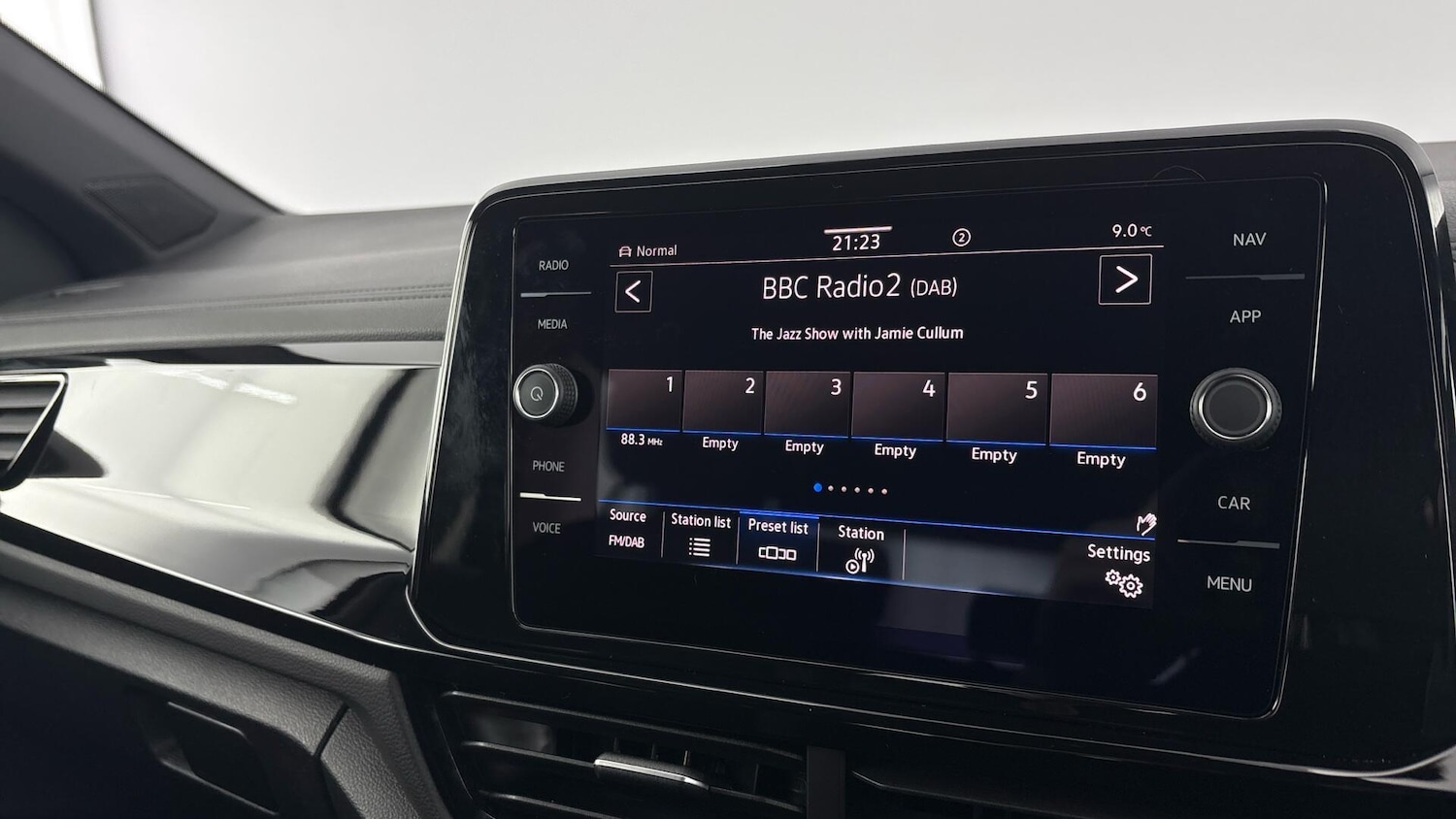 Used Volkswagen T-Roc 2024 for sale - 77803924: Photo 12