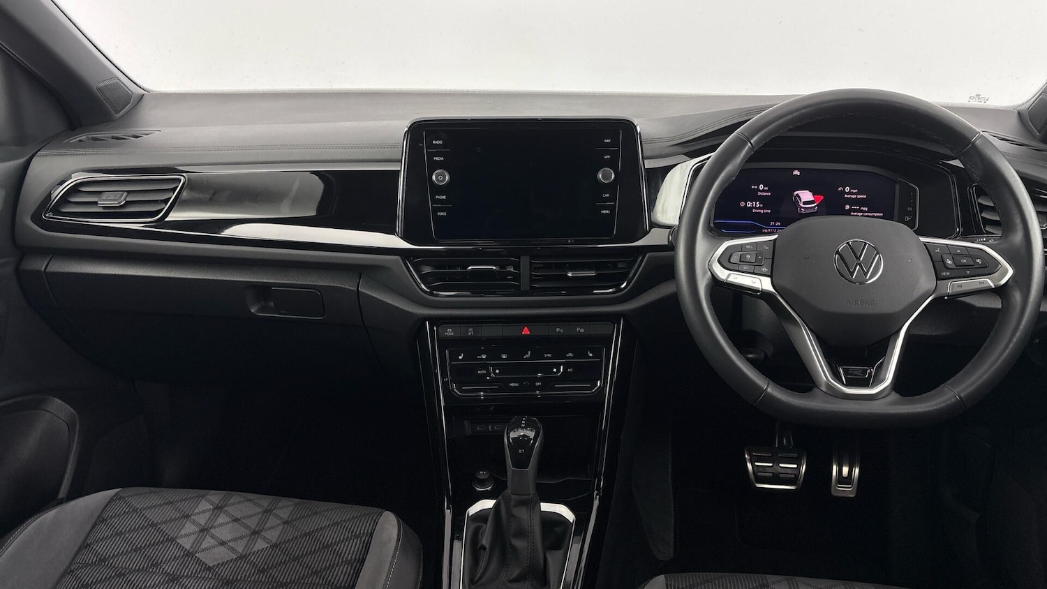 Used Volkswagen T-Roc 2024 for sale - 77803924: Photo 8