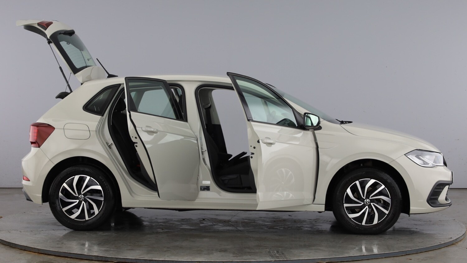 Used Volkswagen Polo 2023 for sale - 77813481: Photo 11