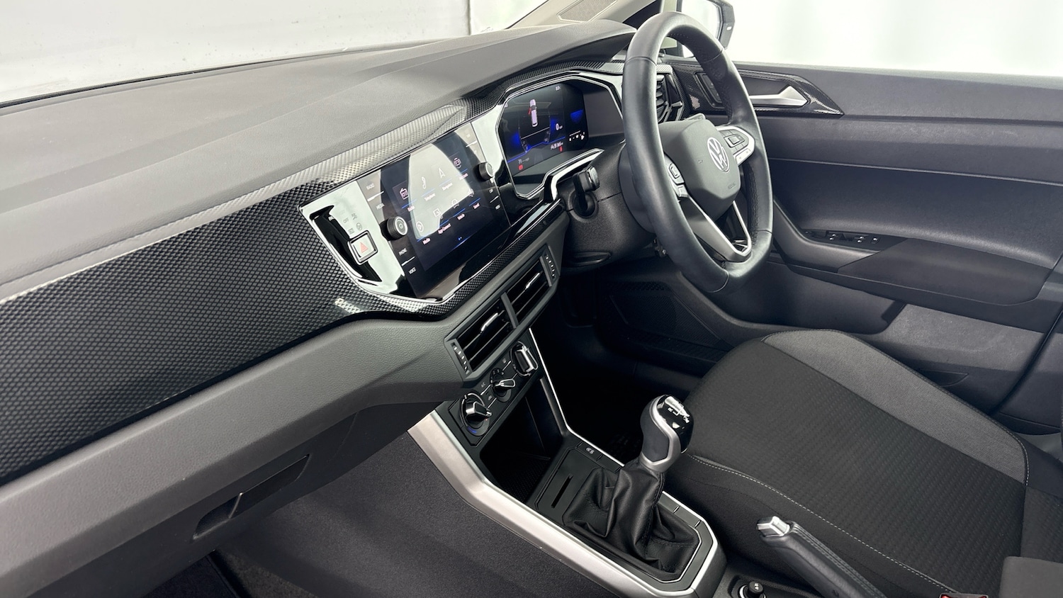 Used Volkswagen Polo 2023 for sale - 77813481: Photo 2