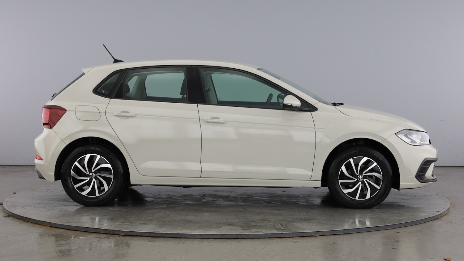 Used Volkswagen Polo 2023 for sale - 77813481: Photo 4