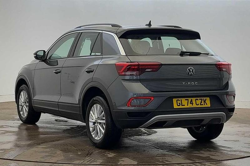 Used Volkswagen T-Roc 2024 for sale - 77186927: Photo 3