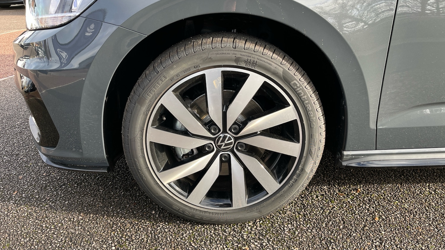 Used Volkswagen Touran 2025 for sale - 77602373: Photo 32