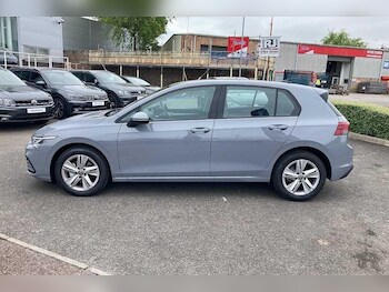 Used Volkswagen Golf 2023 for sale - 77950770: Photo