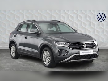 Used Volkswagen T-Roc 2022 for sale - 75761036: Photo