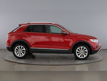 Used Volkswagen T-Roc 2024 for sale - 78767513: Photo