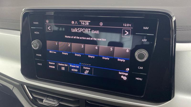 Used Volkswagen T-Roc 2025 for sale - 76862364: Photo 15