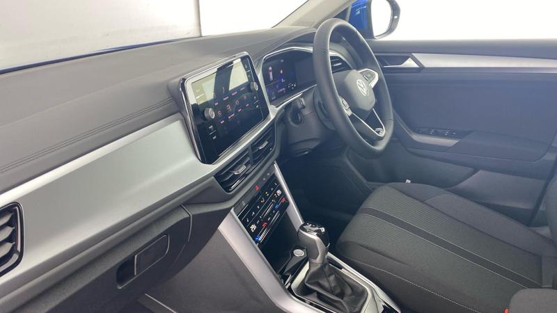 Used Volkswagen T-Roc 2025 for sale - 76862364: Photo 2