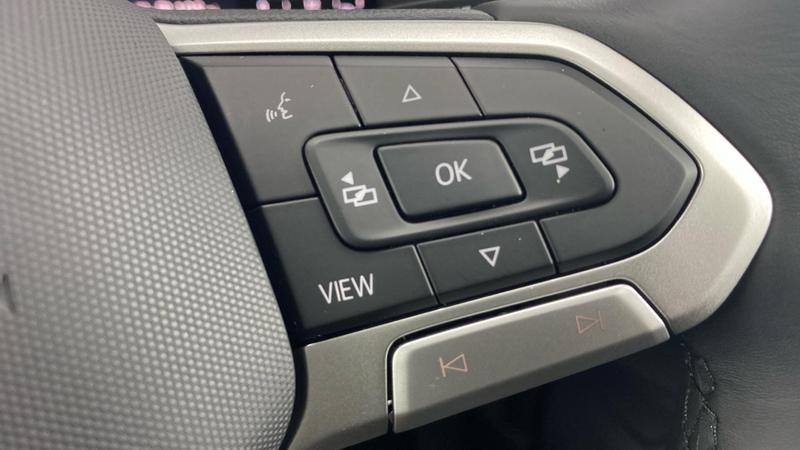 Used Volkswagen T-Roc 2025 for sale - 76862364: Photo 24