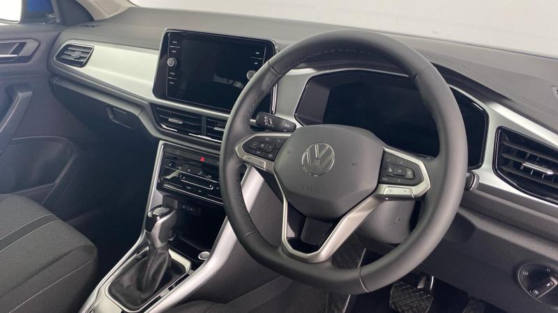 Used Volkswagen T-Roc 2025 for sale - 76862364: Photo 6