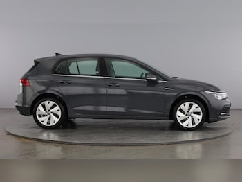 Used Volkswagen Golf 2020 for sale - 76835442: Photo