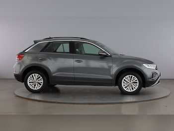 Used Volkswagen T-Roc 2022 for sale - 79057270: Photo