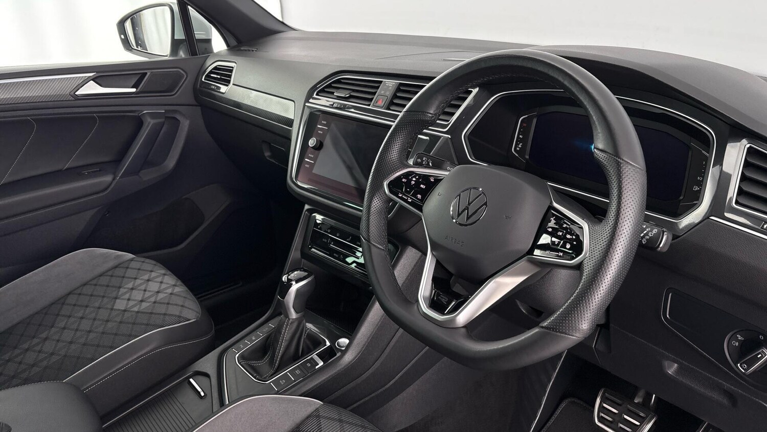 Used Volkswagen Tiguan 2023 for sale - 77506382: Photo 6