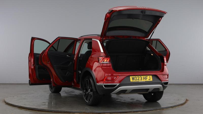 Used Volkswagen T-Roc 2023 for sale - 76142576: Photo 11