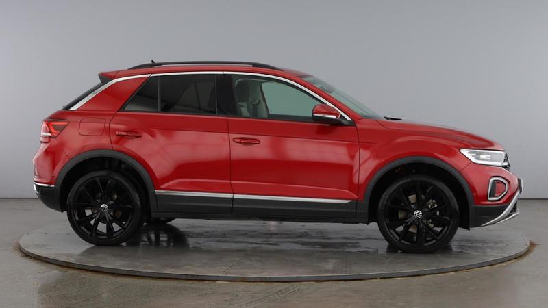 Used Volkswagen T-Roc 2023 for sale - 76142576: Photo 4