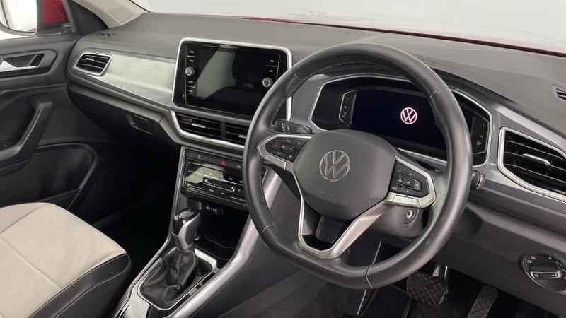 Used Volkswagen T-Roc 2023 for sale - 76142576: Photo 6