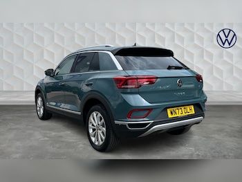 Used Volkswagen T-Roc 2023 for sale - 78409104: Photo