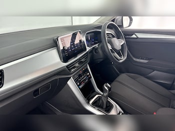 Used Volkswagen T-Roc 2023 for sale - 77954262: Photo