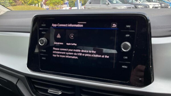 Used Volkswagen T-Roc 2025 for sale - 74927232: Photo 15