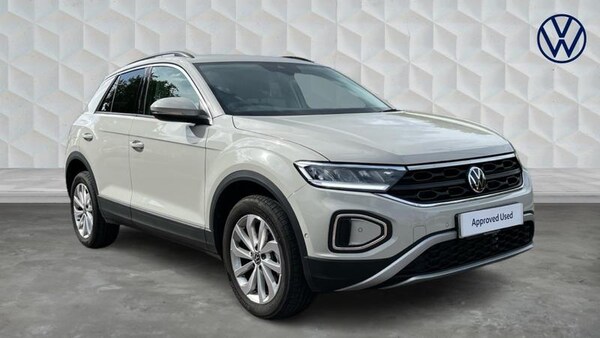 Used Volkswagen T-Roc 2025 for sale - 74927232: Photo 1