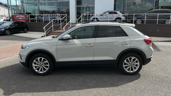 Used Volkswagen T-Roc 2025 for sale - 74927232: Photo 41
