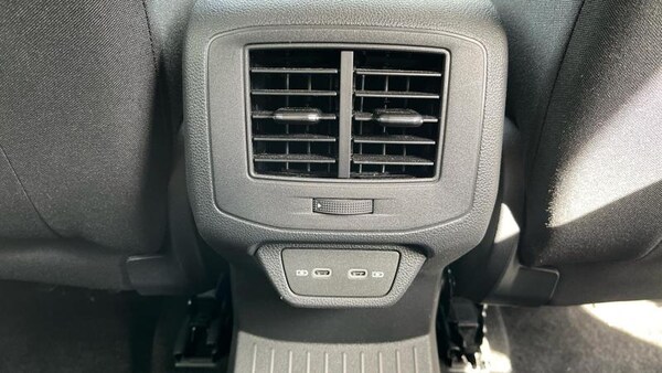 Used Volkswagen T-Roc 2025 for sale - 74927232: Photo 44