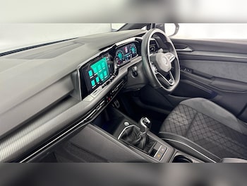 Used Volkswagen Golf 2022 for sale - 77602450: Photo