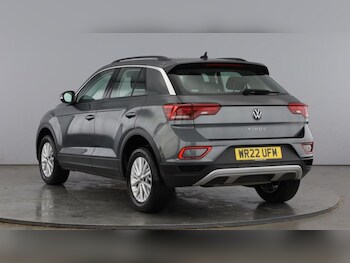 Used Volkswagen T-Roc 2022 for sale - 77350015: Photo