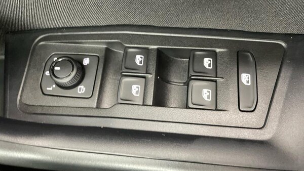 Used Volkswagen T-Roc 2025 for sale - 74917584: Photo 19