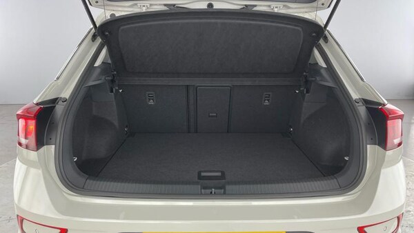 Used Volkswagen T-Roc 2025 for sale - 74917584: Photo 27
