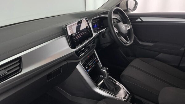 Used Volkswagen T-Roc 2025 for sale - 74917584: Photo 2