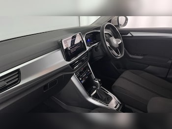 Used Volkswagen T-Roc 2025 for sale - 74917584: Photo
