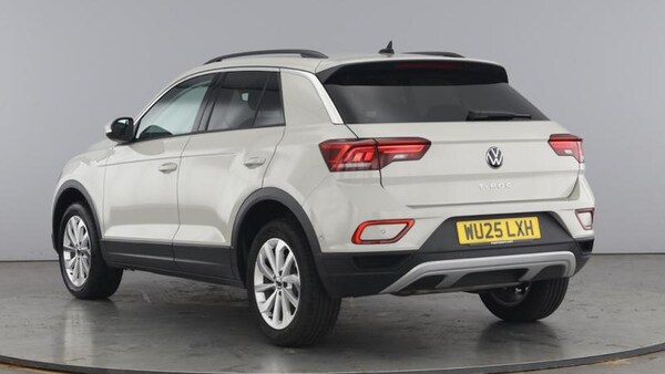 Used Volkswagen T-Roc 2025 for sale - 74917584: Photo 3