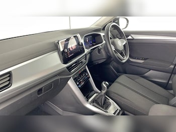 Used Volkswagen T-Roc 2022 for sale - 75880967: Photo
