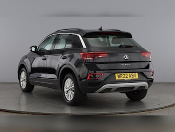 Used Volkswagen T-Roc 2022 for sale - 75880967: Photo