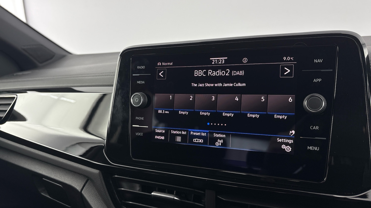 Used Volkswagen T-Roc 2024 for sale - 77903420: Photo 13