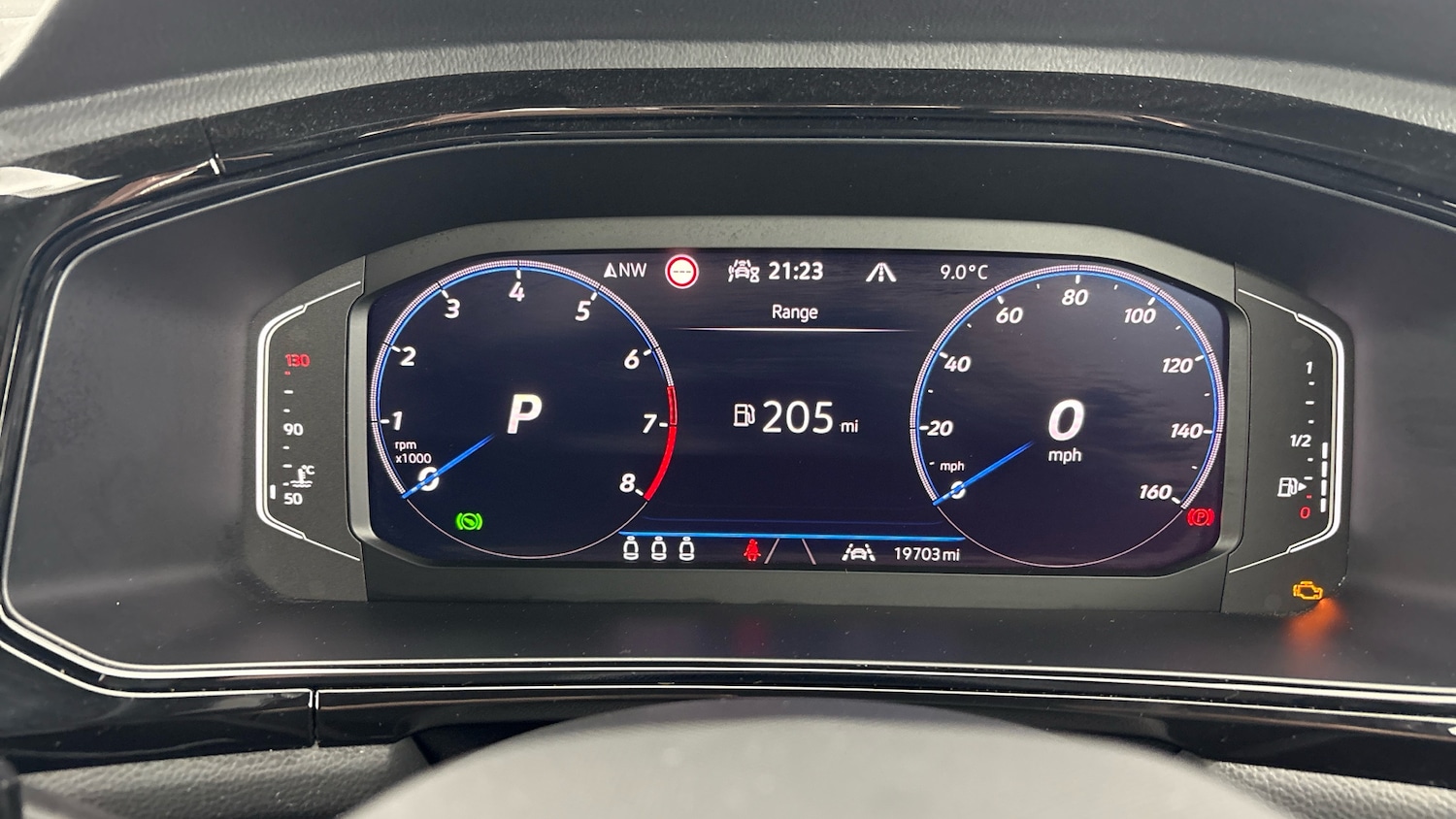 Used Volkswagen T-Roc 2024 for sale - 77903420: Photo 14