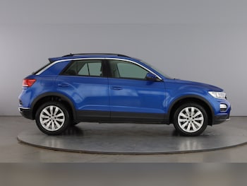 Used Volkswagen T-Roc 2018 for sale - 79344065: Photo