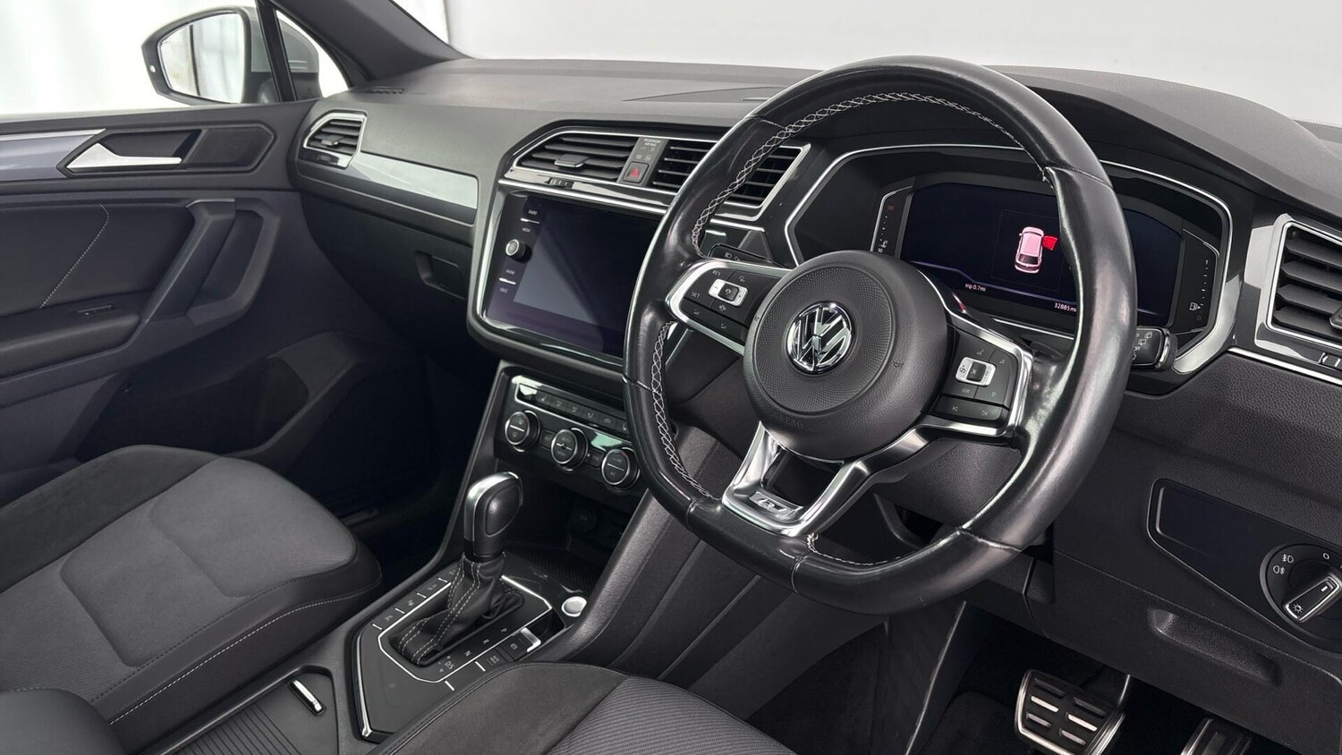 Used Volkswagen Tiguan 2020 for sale - 77602331: Photo 6